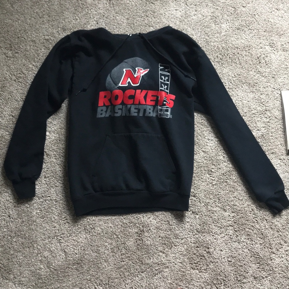 neenah black hoodie